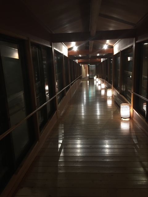 錦帯橋近郊のホテルの回廊