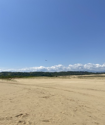 鳥取砂丘と青い空
